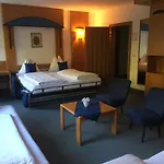 Gasthof-hotel Goldenes Schiff Hotell