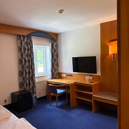 Gasthof-hotel Goldenes Schiff Hotel 3*