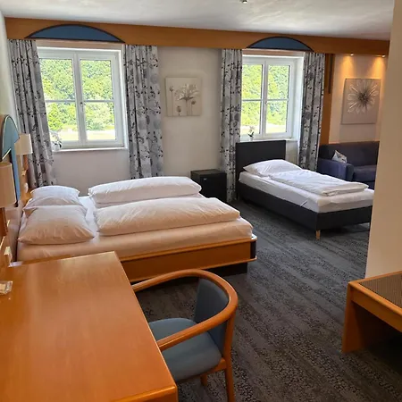 فندق Gasthof-hotel Goldenes Schiff