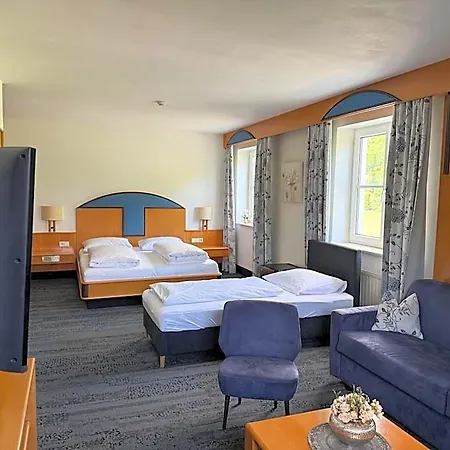 Hotel Hotel-restaurant Goldenes Schiff 3*