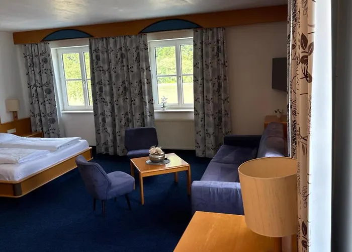 Gasthof-hotel Goldenes Schiff Engelhartszell