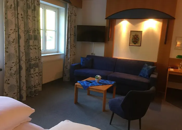 Gasthof-hotel Goldenes Schiff Engelhartszell