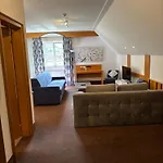 Gasthof-hotel Goldenes Schiff מלון אנגלהרטצל