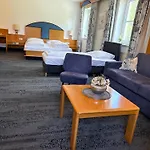 Gasthof-hotel Goldenes Schiff מלון
