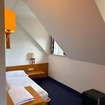 Gasthof-hotel Goldenes Schiff מלון 3*