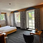 מלון Gasthof-hotel Goldenes Schiff אנגלהרטצל