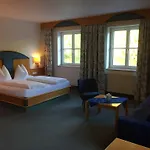 מלון Gasthof-hotel Goldenes Schiff אנגלהרטצל