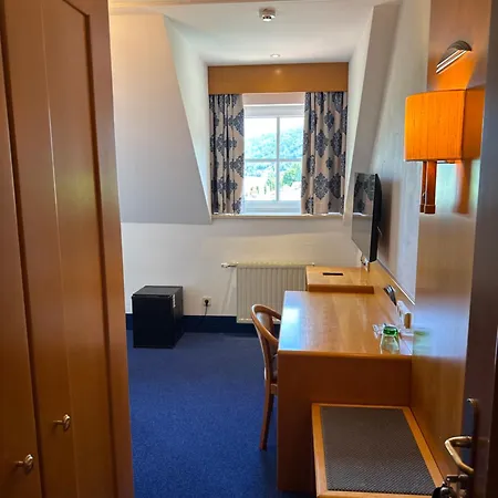 Gasthof-hotel Goldenes Schiff מלון