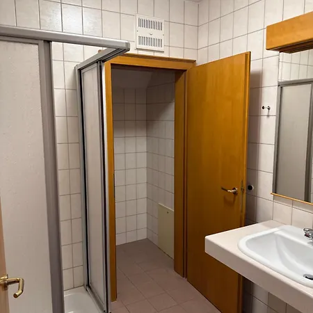 Gasthof-hotel Goldenes Schiff מלון 3*