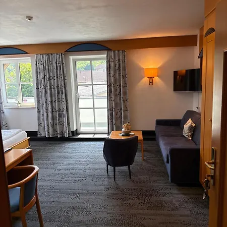 מלון Gasthof-hotel Goldenes Schiff 3*