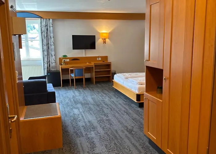 Gasthof-hotel Goldenes Schiff Hotel