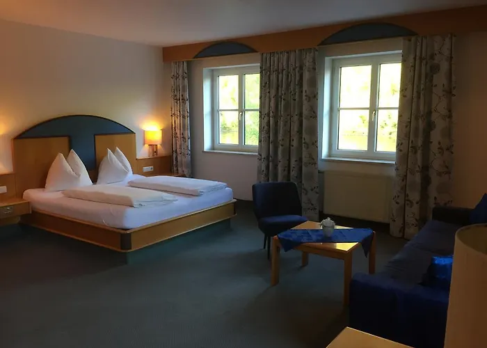 Hotel Gasthof-hotel Goldenes Schiff Engelhartszell